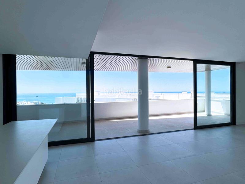 Foto 52b454b7-02e2-4051-89bf-1ec66a169ac2. Pis 162m<sup>2</sup> a avenida 8 de marzo 32 a El Higuerón Fuengirola