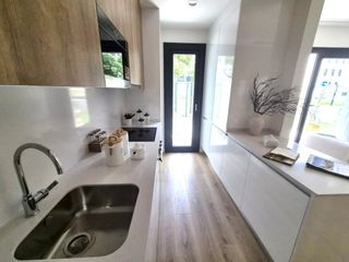 Casa a schiera in Calle tailandia 8. Adosado de 4 dormitorios con solarium (43 m2). garaje subterrane