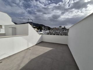 Àtic a Calle vencejo 6. Atico (esquina) de 3 dormitorios con 21 m2 (terraza). vista al m