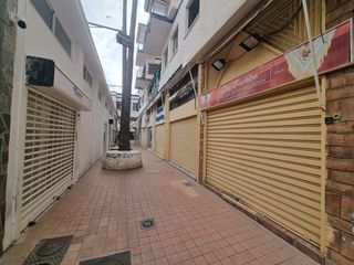 Local Comercial a Las palmeras. Local com. en venta en centro.