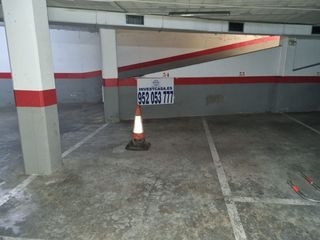 Autoparkplatz  Montmatre 5. Garaje en venta en centro.