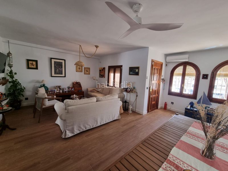 Foto 4d9f7d43-2b58-4d2f-bf26-d26fe27253cd. Chalet en victoria kent 7 pareado en venta en La Colina, 4 dormitorios. en Torremolinos