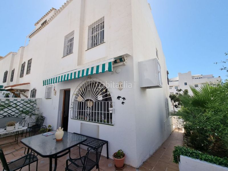 Foto c9bde9e3-c81d-4c47-88fe-f118d1765b31. Chalet en victoria kent 7 pareado en venta en La Colina, 4 dormitorios. en Torremolinos