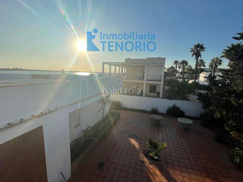 Foto 01853640-48e2-4f63-be61-55e3b7a86c11. Xalet amb aparcament a El Rompido