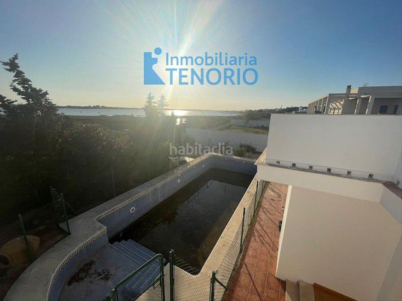 Foto 52c9a98f-c6fa-4a8d-b65a-7e43a494acdf. Xalet amb aparcament a El Rompido