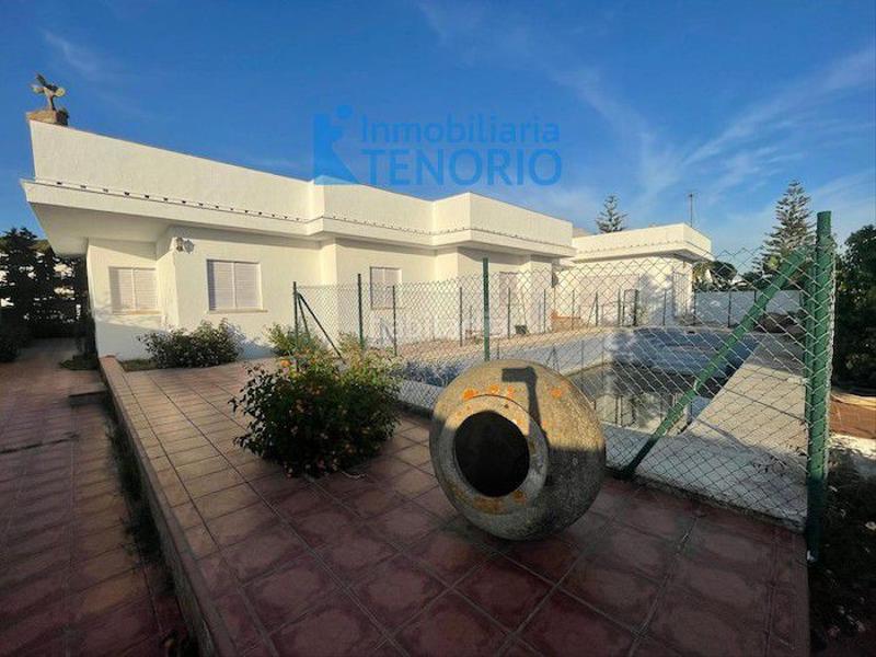 Foto 8cf1023f-f1b6-4c94-a51e-5c9cbfda53c5. Xalet amb aparcament a El Rompido