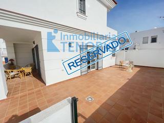 Xalet en Juan antonio de la bella 20. Chalet en venta en la antilla, 4 dormitorios.