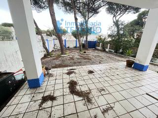 Xalet a Urbasur. Chalet en venta en islantilla  urbasur, 3 dormitorios.