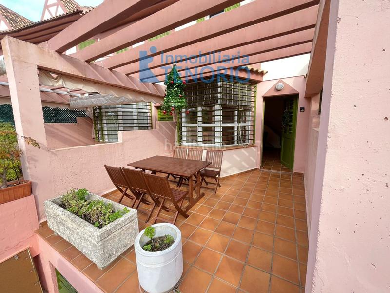 Foto 6cfd6b1e-a95b-433d-97a3-a6877bc12d1e. Semi detached house with parking in Islantilla golf Islantilla