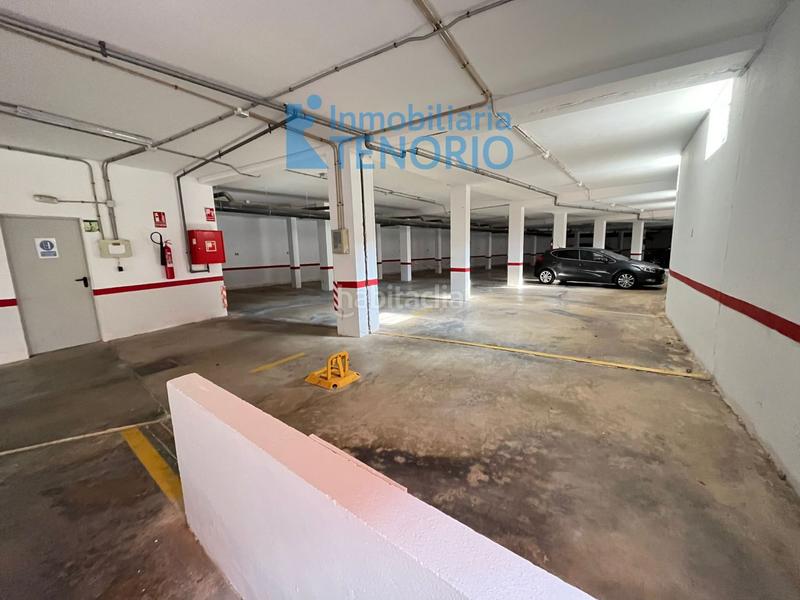 Foto 9ebeca0d-5425-4598-bcdc-6a0290769d91. Semi detached house with parking in Islantilla golf Islantilla