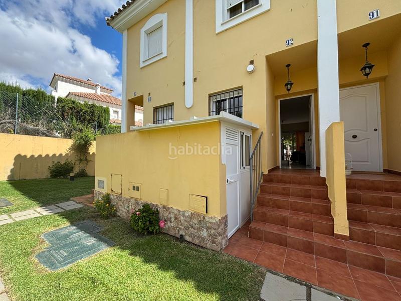 Foto a624345b-0d3c-4b93-8114-2f5e2abbbb6d. Maison jumelée avec parking dans Islantilla golf Islantilla