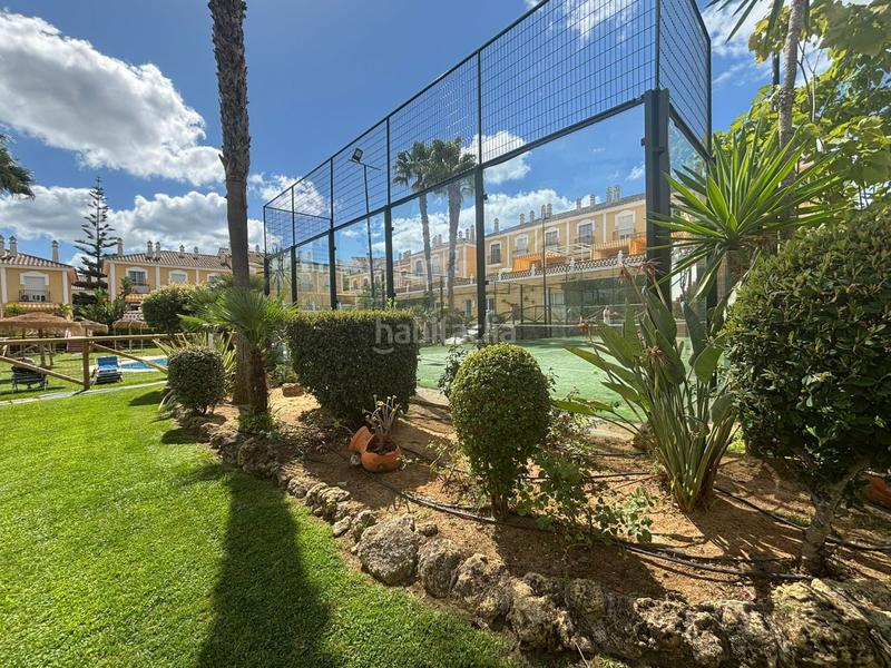 Foto e9e1a1a6-6330-4044-85a4-5f7c6af4bb49. Maison jumelée avec parking dans Islantilla golf Islantilla