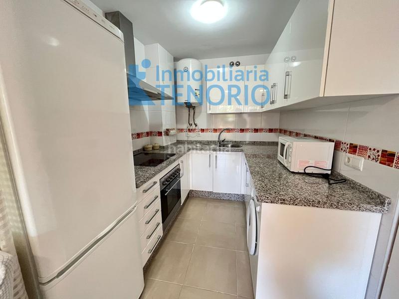 Foto 14bcf49a-9685-48a2-a936-0c0c6aa235a6. Apartament amb aparcament a La Antilla