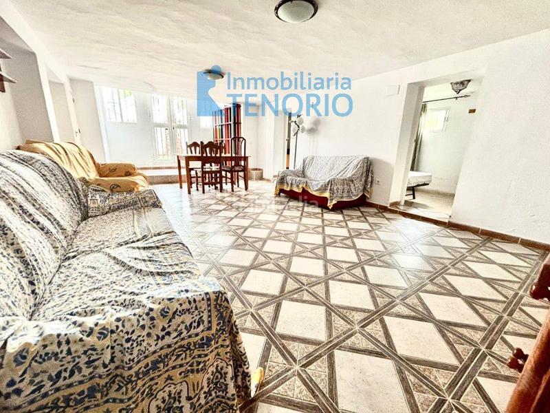 Foto 10e09046-06f0-4d69-88bd-33a8f02873e4. Chalet en del terron 5 chalet en venta , 7 dormitorios. en La Antilla