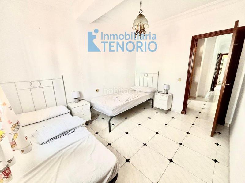 Foto 5f908e2f-46f9-49dc-a40a-6b3a1a07360a. Chalet en del terron 5 chalet en venta , 7 dormitorios. en La Antilla