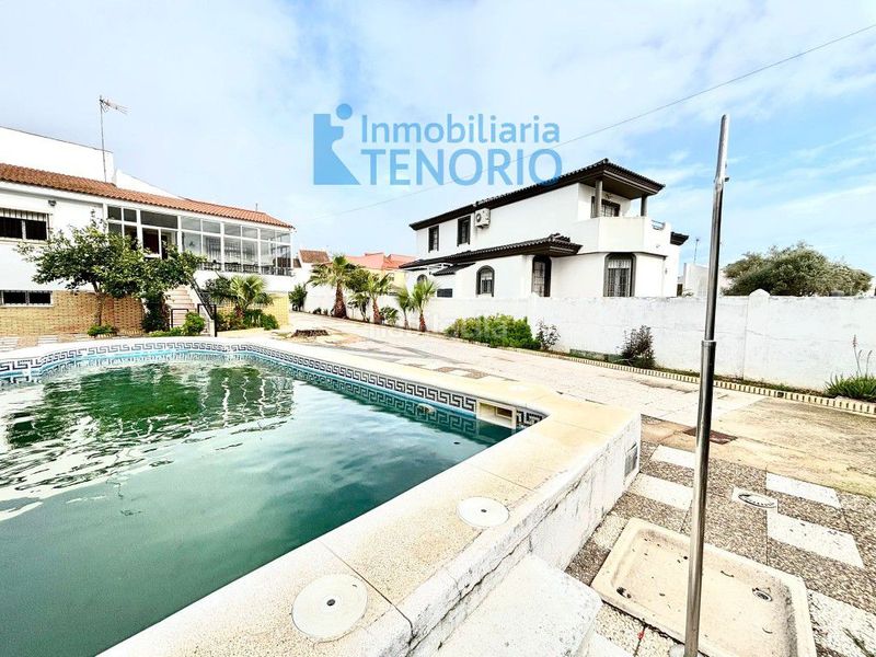 Foto a40a9819-53b5-49b5-a9e0-162e4ede0ffb. Chalet in del terron 5 in La Antilla