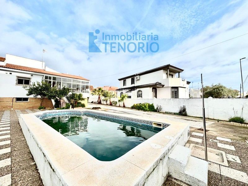 Foto b9f5496c-848e-4419-b24f-65eabd5c8beb. Chalet in del terron 5 in La Antilla