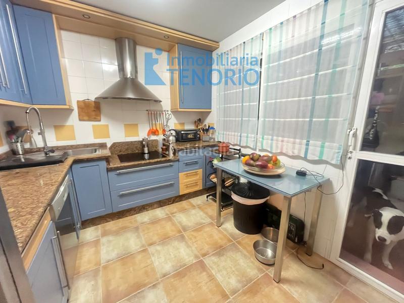 Foto b06be347-17fe-46c7-b9c0-80efd7dfb7b7. Casa adossada amb aparcament a Islantilla golf Islantilla