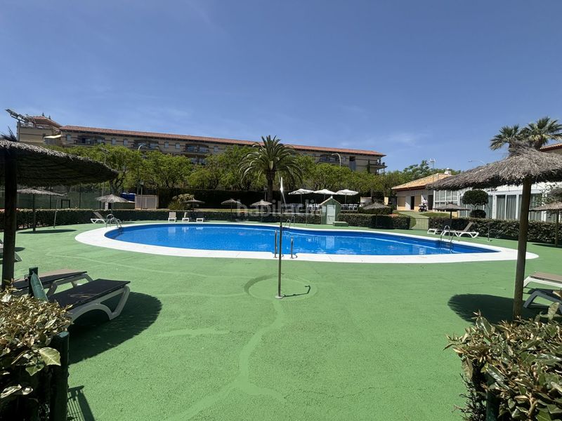 Foto 2a8f5345-905b-4b18-b98b-4bedd113ea8c. Apartament a de levante a Islantilla costa Islantilla