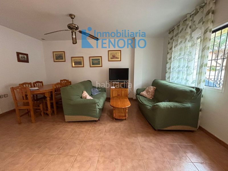 Foto 0d5533d0-2dde-4fdb-8da6-594e5d06d223. Casa adossada amb aparcament piscina a Islantilla costa Islantilla