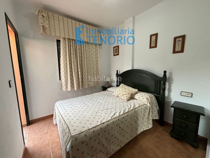 Foto 2cf256bd-f934-4cac-8a0f-85eeb9f5d803. Casa adossada amb aparcament piscina a Islantilla costa Islantilla