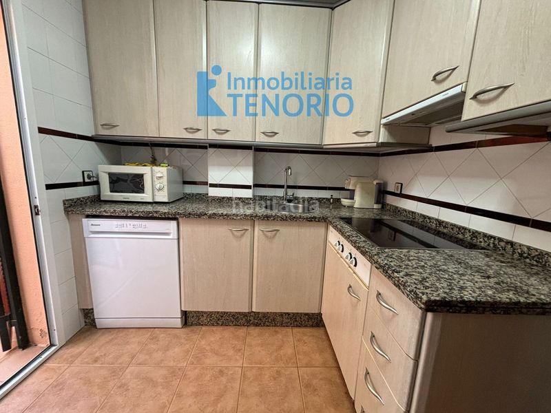 Foto 53b93cec-4c85-4bb4-8377-71e976527f32. Casa adossada amb aparcament piscina a Islantilla costa Islantilla