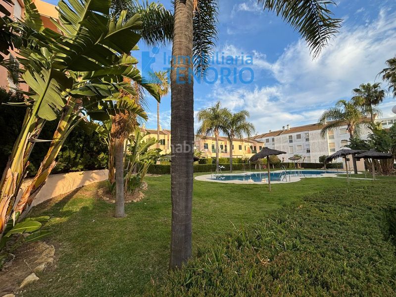 Foto 689c9b18-679b-4a31-84fb-4cc1aca99358. Casa adossada amb aparcament piscina a Islantilla costa Islantilla