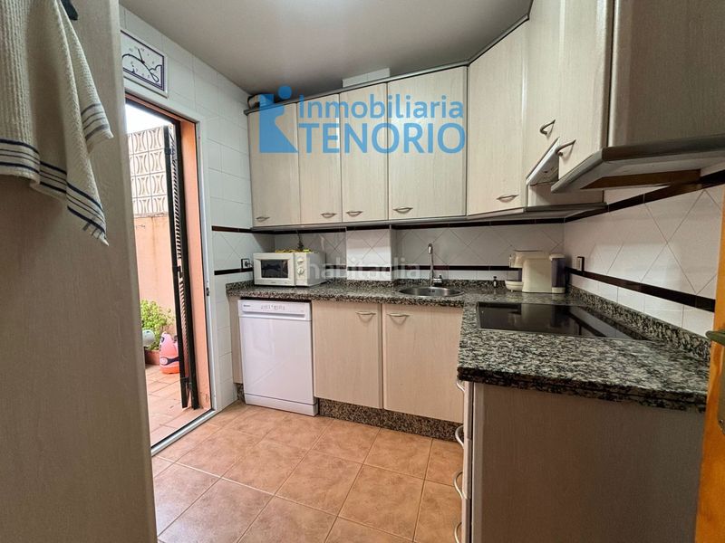 Foto d1859907-9a0f-49d1-a615-c3e01b991616. Casa adossada amb aparcament piscina a Islantilla costa Islantilla