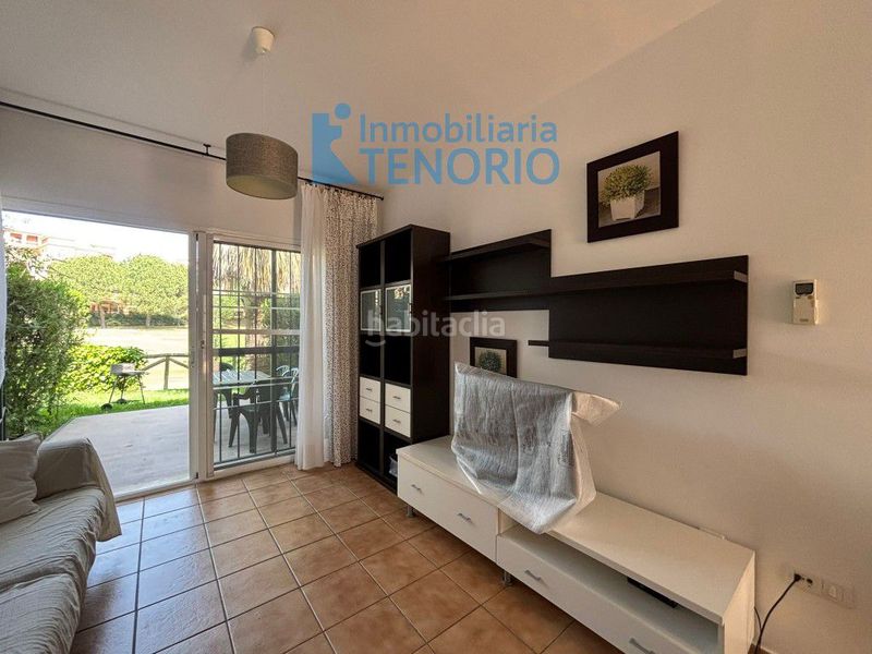 Foto 0213b0c8-d041-4fd7-8852-bc07036caf83. Casa adossada amb aparcament a Islantilla golf Islantilla