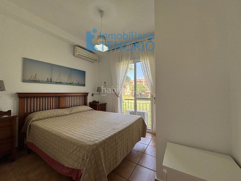 Foto 9d0bb901-4d66-4071-b369-f99e256b9061. Casa adossada amb aparcament a Islantilla golf Islantilla