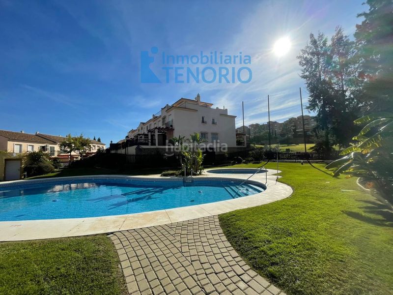 Foto 2080de0b-e79a-40f6-b8d9-c7807f7dd1f4. Casa adossada a n/a a Islantilla golf Islantilla