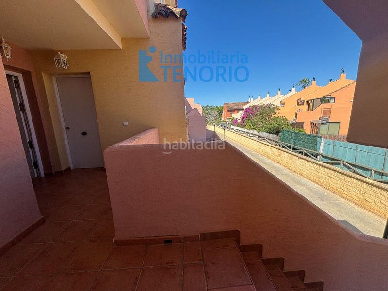 Foto 39358489-35b1-4f30-b87a-4e535207e3c3. Apartament amb calefacció aparcament piscina a Islantilla golf Islantilla