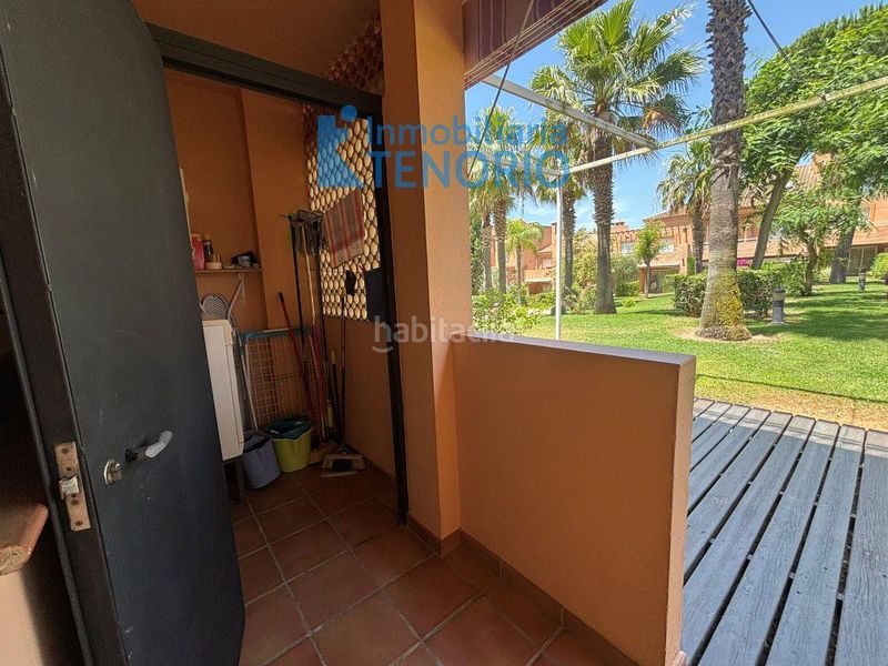 Foto bc708c34-7bb3-4c96-93b3-6433287dc0ef. Casa adossada a cumbres a Islantilla golf Islantilla