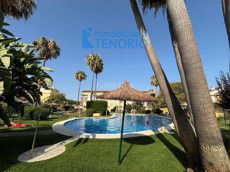 Foto 1f5e4e1e-f9ff-41c8-83d5-f5d3cae05304. Casa adossada a Islantilla a Islantilla costa Islantilla