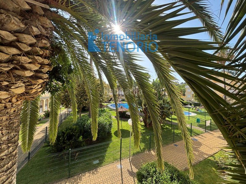 Foto 49e46b9a-8968-4548-949f-5372d0b2a882. Casa adossada a Islantilla a Islantilla costa Islantilla