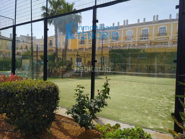 Foto dcde26e7-ea28-41e1-bfbb-26cad103a067. Casa adossada amb aparcament piscina a Islantilla golf Islantilla