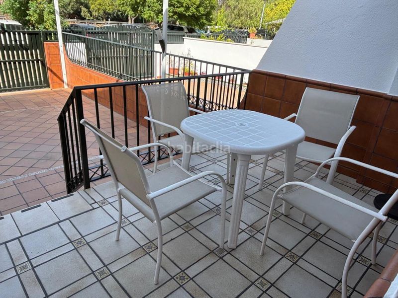 Foto 16cfc60b-0aea-4c3b-91f0-58bed3dd480f. Casa adossada amb aparcament a La Antilla