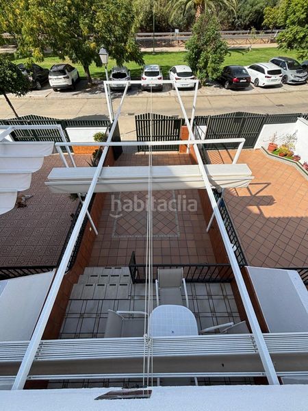 Foto 4d70669c-7f2e-416a-868c-3fad997aa52c. Casa adossada amb aparcament a La Antilla