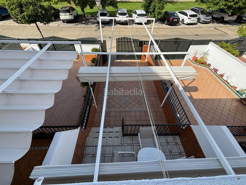 Foto 5dd73ea4-262e-48cb-a2cc-6156dd45a67a. Casa adossada amb aparcament a La Antilla