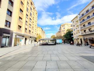 Lloguer Local Comercial  Carlos iii