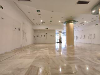 Lloguer Local Comercial  Carlos iii