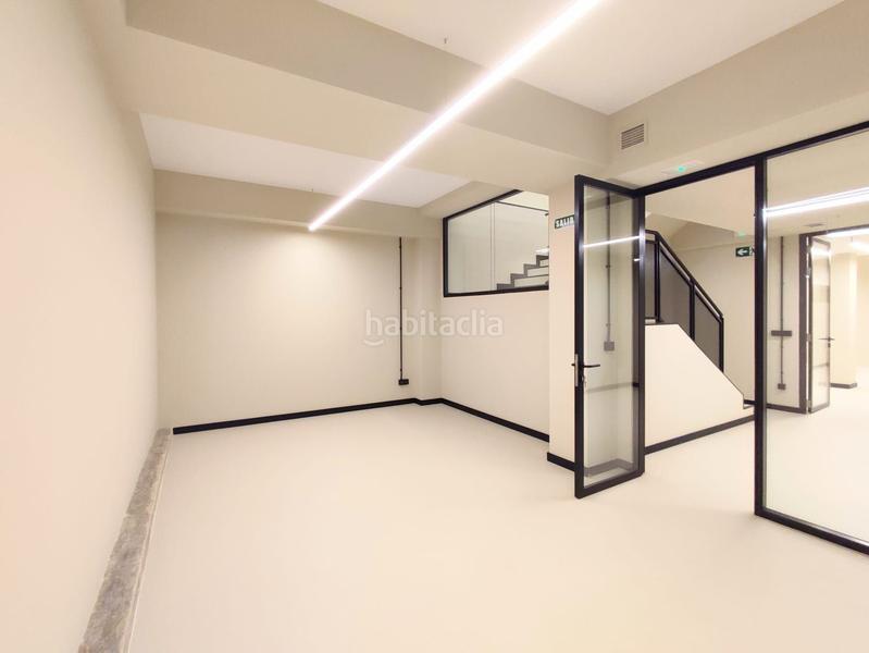 Foto be2b6b55-8eba-4812-9d5a-9a3195c82c7d. Lloguer local comercial a Primer Ensanche Pamplona / Iruña