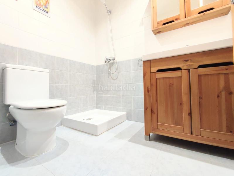 Foto 0d2ed7b4-1f6a-46f2-b357-cc51adc1f2be. Reihenhaus mit heizung in Huarte / Uharte