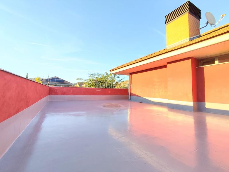 Foto 4e7288b9-b3fb-45f0-bbe5-da4893e1be6c. Reihenhaus mit heizung in Huarte / Uharte