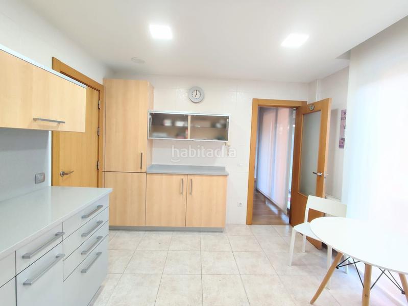 Foto 8118decd-5aa7-4d72-b780-31d208c3097e. Reihenhaus mit heizung in Huarte / Uharte