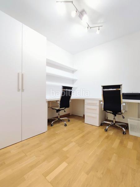 Foto b1c910a0-f1db-4bf6-9076-bccb75c1c15a. Reihenhaus mit heizung in Huarte / Uharte