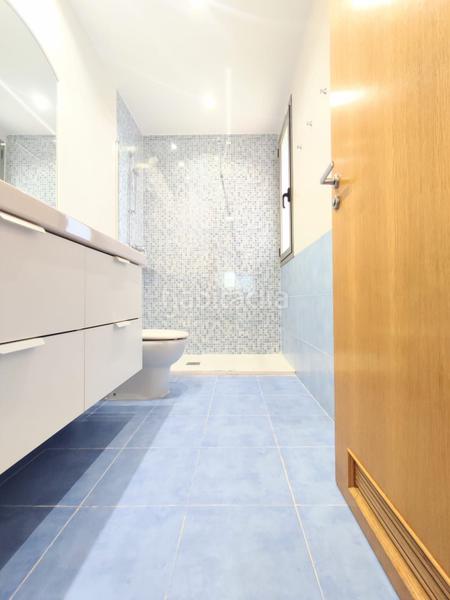 Foto bebe58e0-6ebb-4efc-8e3a-e9cfabcd4842. Reihenhaus mit heizung in Huarte / Uharte