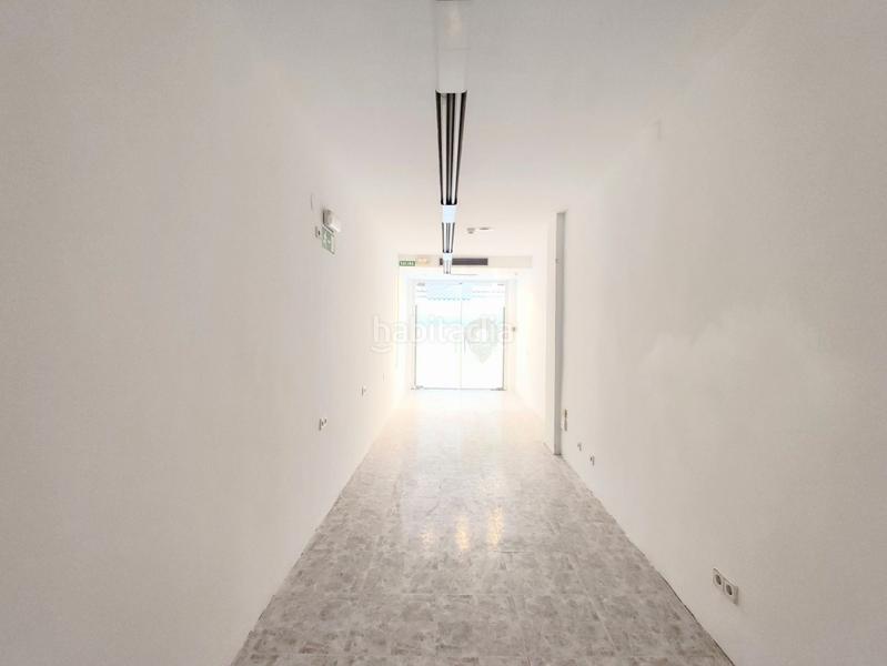 Foto 8275e58c-bd62-4437-b097-6465b308b96f. Local commercial dans Segundo Ensanche Pamplona / Iruña