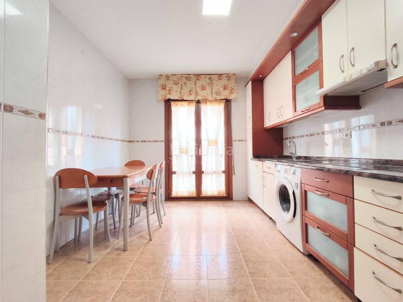 Foto 141ad135-1d97-410e-a6a7-12a32a5a3c98. Casa adossada amb calefacció a Fitero