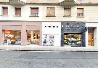 Locale commerciale in Navarro Villoslada